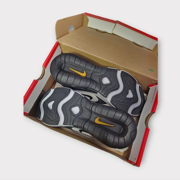 Nike Air Max 200 Unisex Sneakers in White/Black/Bright Crimson 7 - Picture 6 of 7